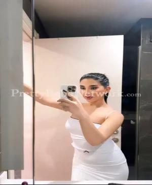 Charming Celebrity Companion, Yasmina - Uzbekistani Escort in Delhi