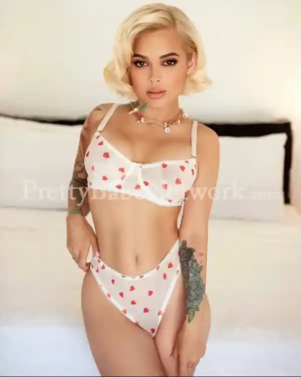 Hi, my name is Angel, my pictures are 100% real - I am college-going escort in Green Park