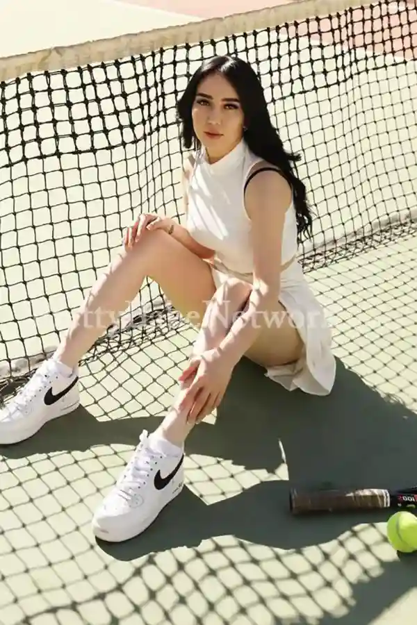 I'm Amira, 21-year-old Beautiful Moroccan Escort in Delhi, here to give you forbidden pleasures