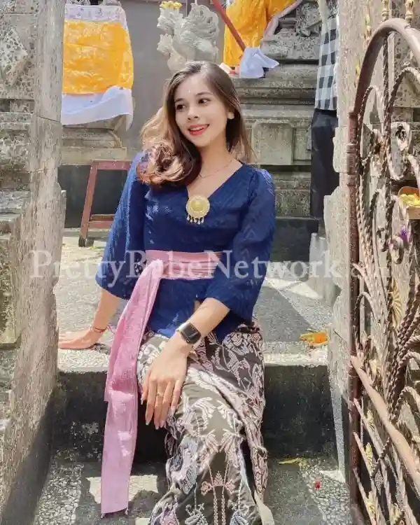 Meet with Me, I'm a Young Asian Here to Satisfy You - Indonesian escort in Delhi, Khan Market