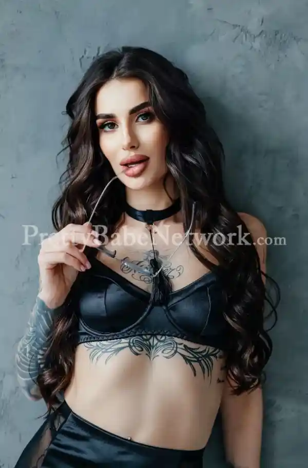 Georgina, Genuine VIP Russian Call Girls in Taj Mahal Hotel, Man Singh Road, Delhi