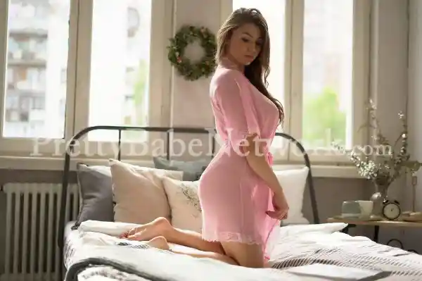 Linda 20-year-Old Escort from Russia - Russian Escort in Delhi