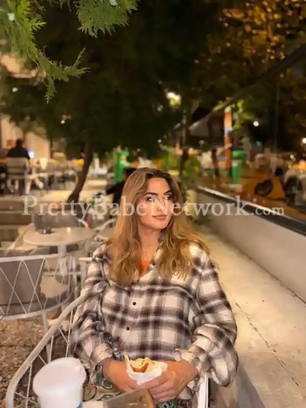 I am Scarlet, Available for Sex Meetup in Safdarjung Enclave - Russian Escort in Delhi