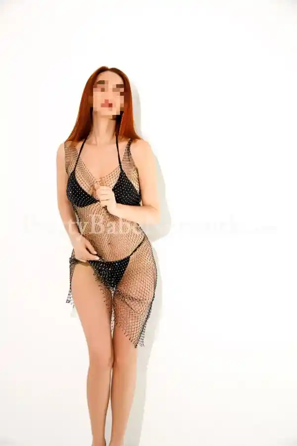 Anaya, a foreign high-class Russian escort as a sex companion in Defence Colony, New Delhi