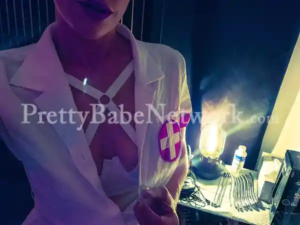 Charlotte, 31-Year-Old Housewife & Call Girl - Canadian escort in Mahipalpur, Delhi