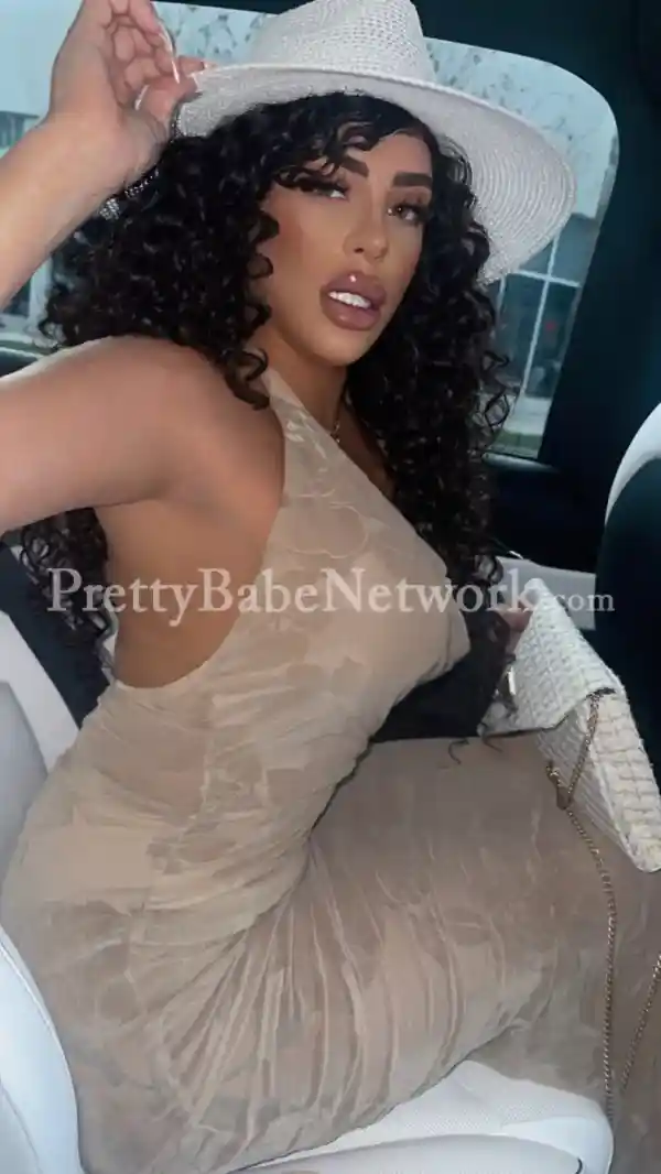 Meet 29-year-old Sexy, Spanish Housewife Escort Laya Fox in Delhi, Uttam Nagar