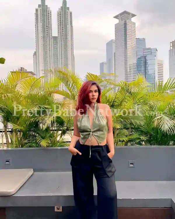 Annisa Sweetest, Tan-skinned Indonesian VIP Escort in Ashok Nagar, Delhi