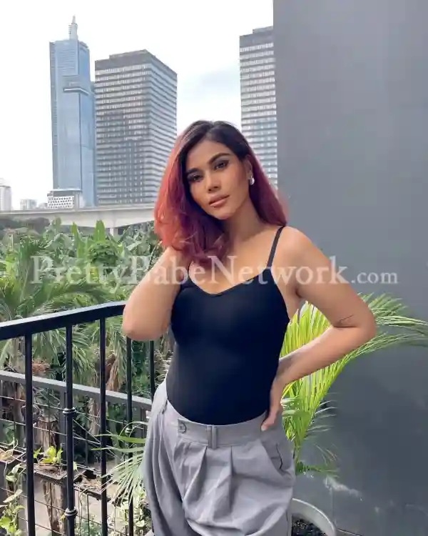 Annisa Sweetest, Tan-skinned Indonesian VIP Escort in Ashok Nagar, Delhi